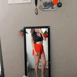 Meet your Posher, Lydia